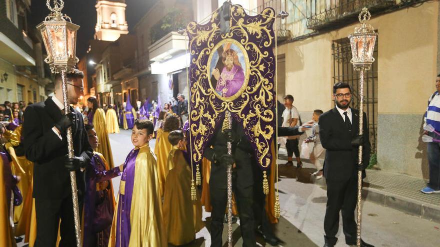 Cox se vuelca con Jesús Nazareno y La Dolorosa