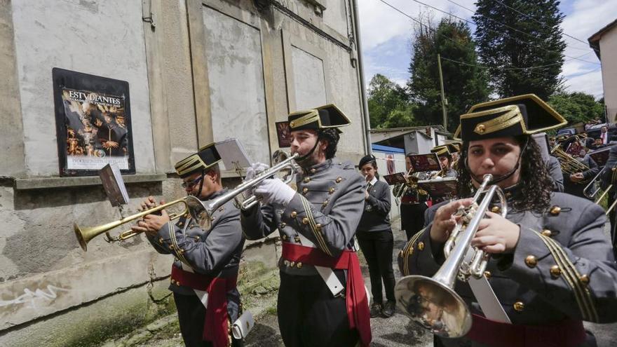 Procesión de los estudiantes