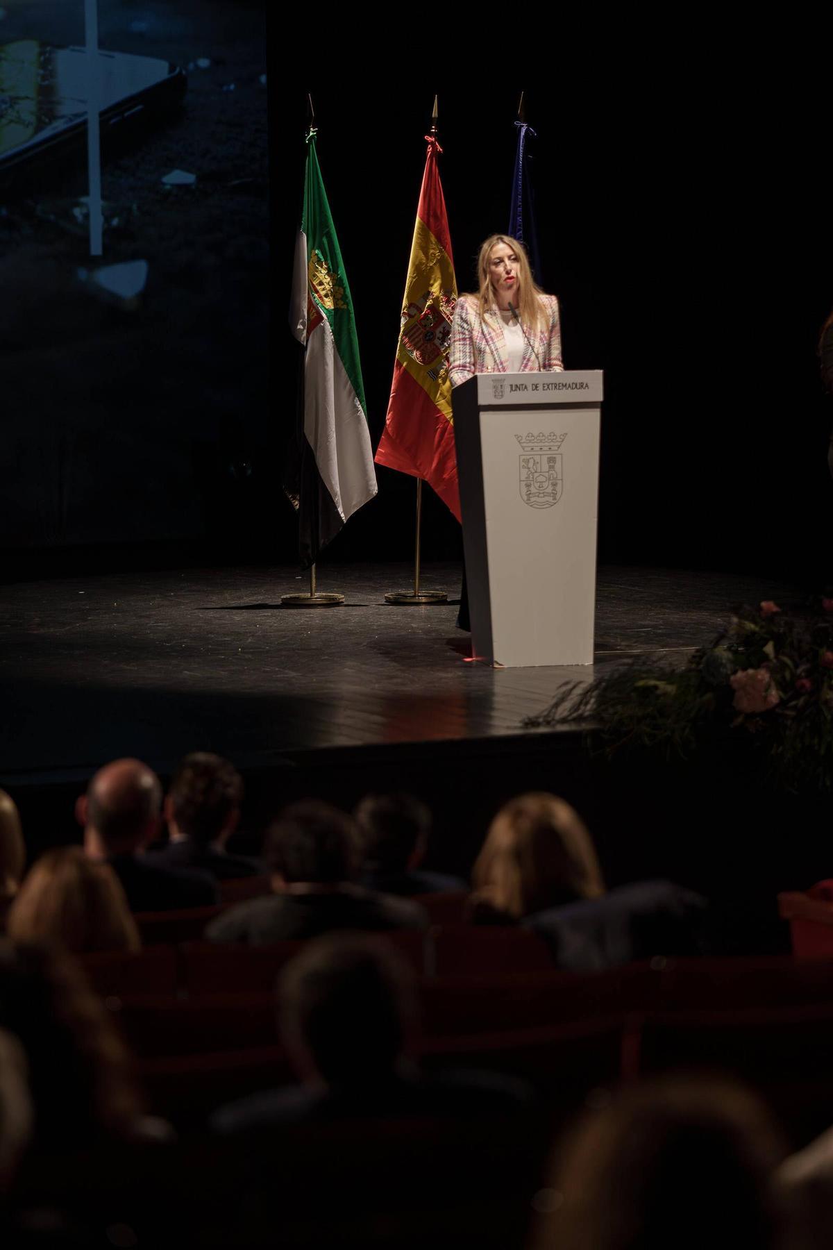 FOTOGALERÍA | Acto institucional del 25N en Extremadura