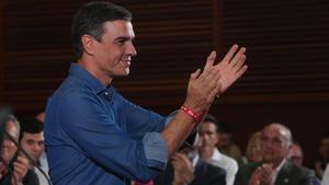 El presidente del Gobierno en funciones, Pedro Sánchez, en un acto del PSOE durante esta campaña electoral.