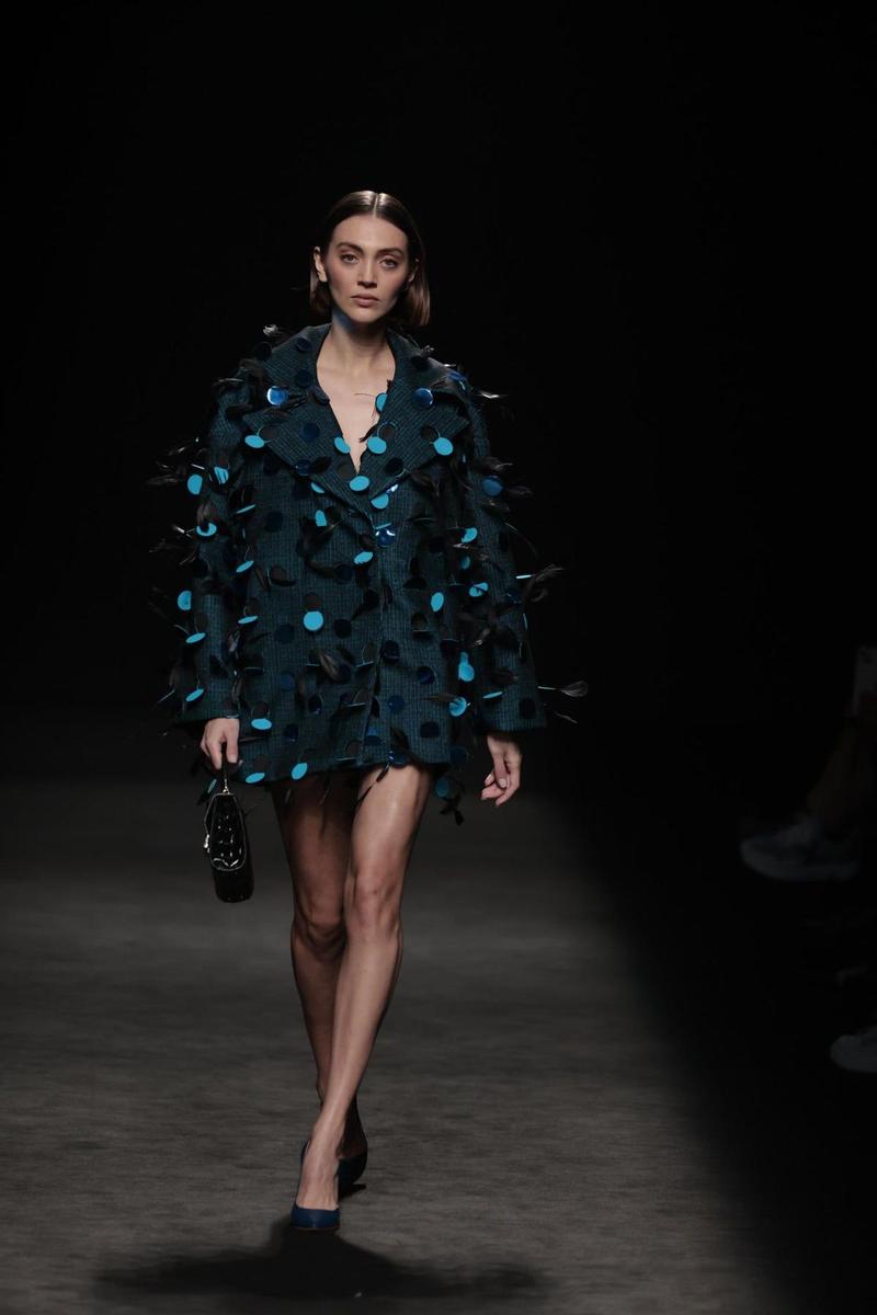 Los looks de Isabel Sanchís en la 77 edición de la MBFWM