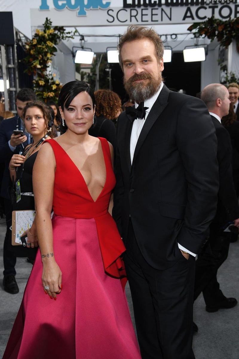 Lily Allen y David Harbour, la extraña pareja