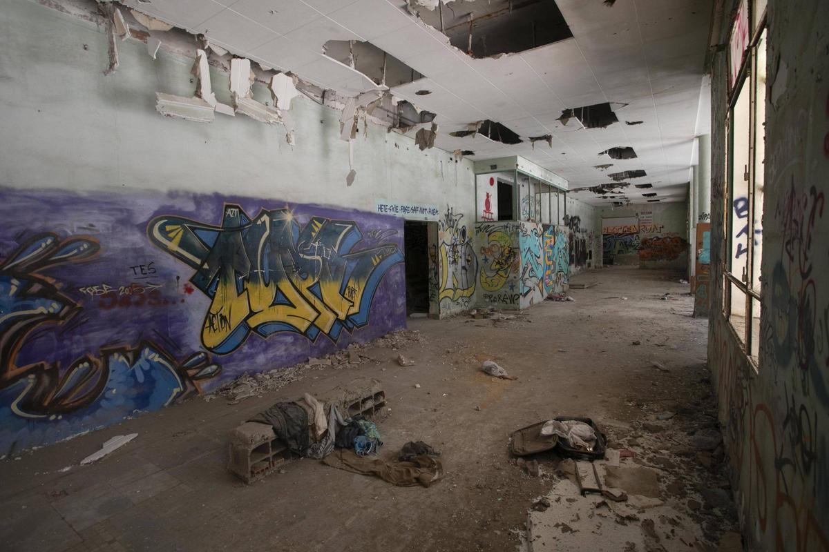 Estado que presenta el antiguo Economato y futuro centro de atención a las personas mayores.