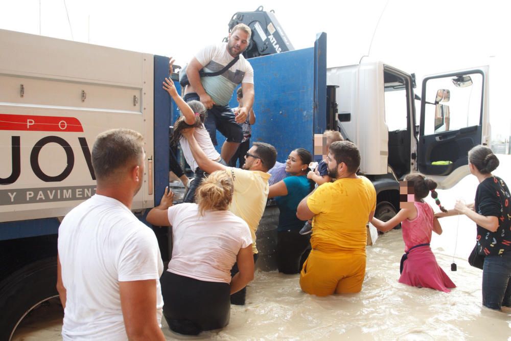 Vecinos de Almoradí evacuados