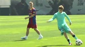 L’estrella adolescent ha jugat un partidet amb Thiago i Fontàs, entre altres jugadors blaugrana.