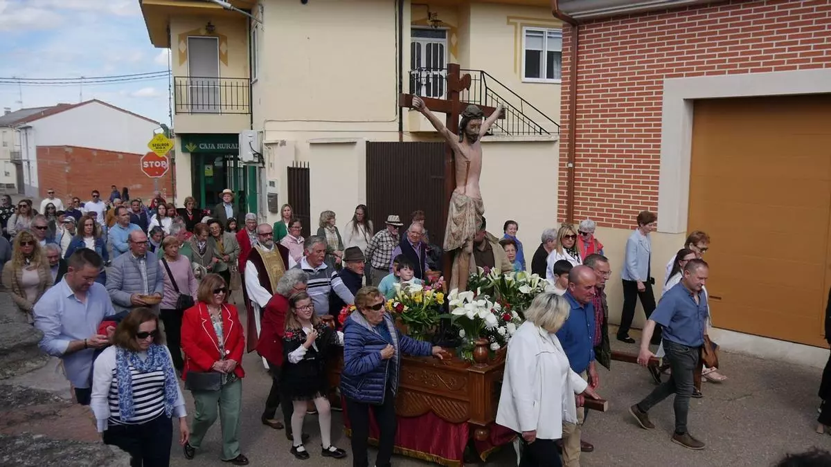 Burganes de Valverde se reencuentra con el Bendito Cristo de la Piedad