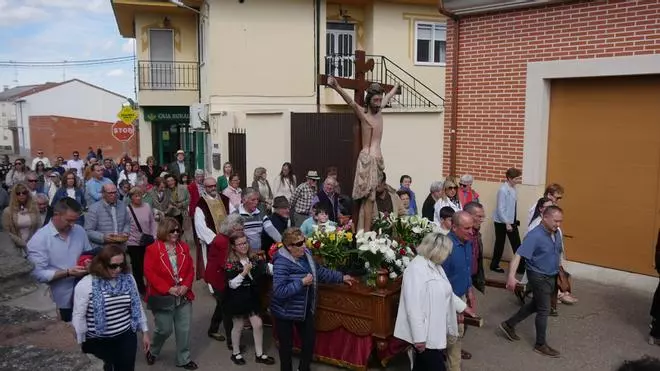 GALERÍA | Burganes y sus fiestas del Cristo, en imágenes