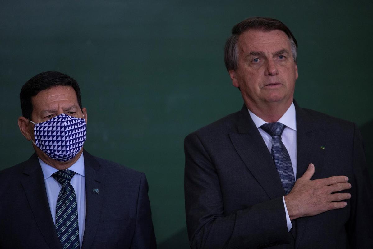 Facebook, Instagram i Youtube bloquegen Bolsonaro per associar la Covid-19 amb la sida Facebook, Instagram i Youtube bloquegen Bolsonaro per associar la Covid-19 amb la sida