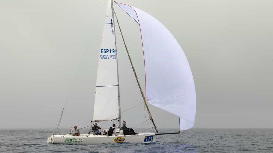 Los hermanos Padrón y Alba Ponce conquistan el Europeo de J80