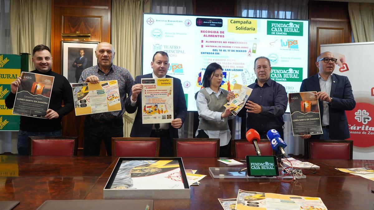 Presentación de las actividades en la sede de Caja Rural