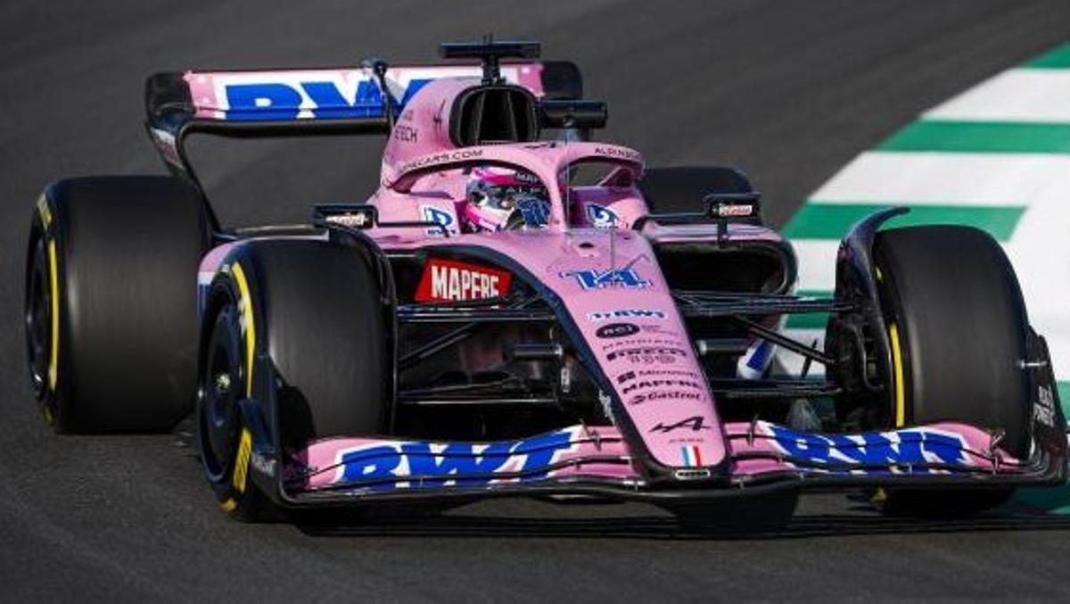L’Alpine de Fernando Alonso abandona el rosa i es passa al blau