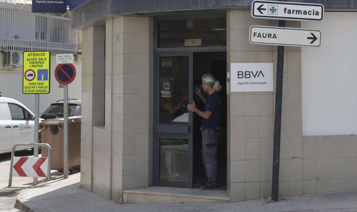 Benifairó MRV Daños producidos por el robo en un cajero del BBVA