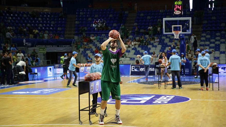 Dani Díez perdió ante el base del Joventut, Demond Mallet.