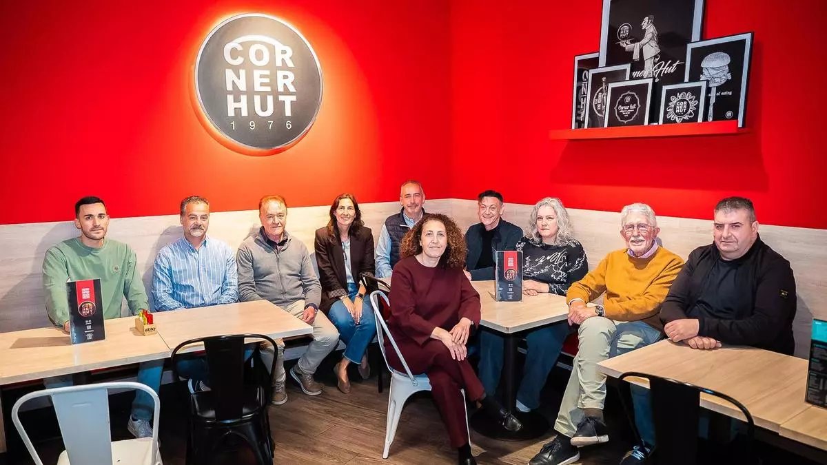 El Corner Hut cumple 50 años: el lugar donde los vigueses comieron sus primeras hamburguesas