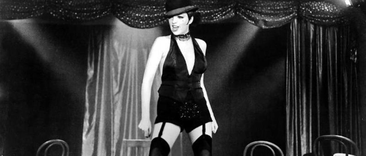 A actriz Liza Minnelli (Los Ángeles, 1946), nun fotograma  do film &#039;Cabaret&#039;  (Bob Fosse, 1972).