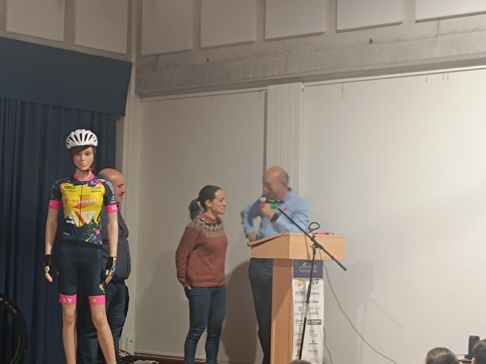 La Escuela de Ciclismo de Viella celebra su Gala Presentación de Temporada