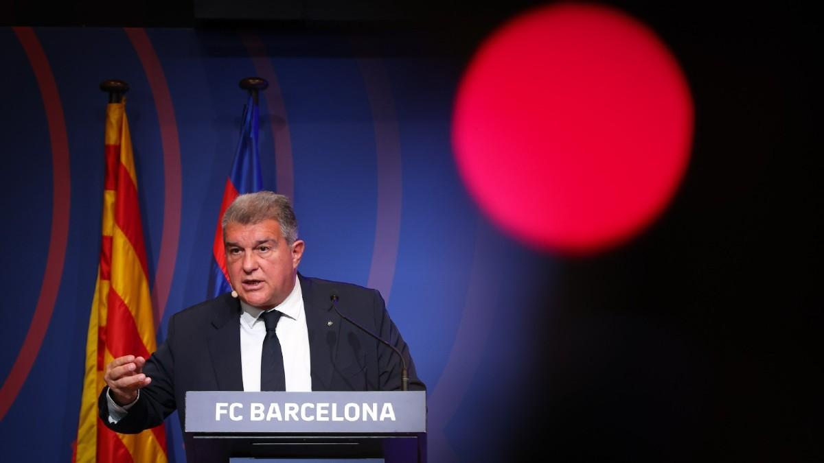 Joan Laporta compareciendo en el Auditori 1899