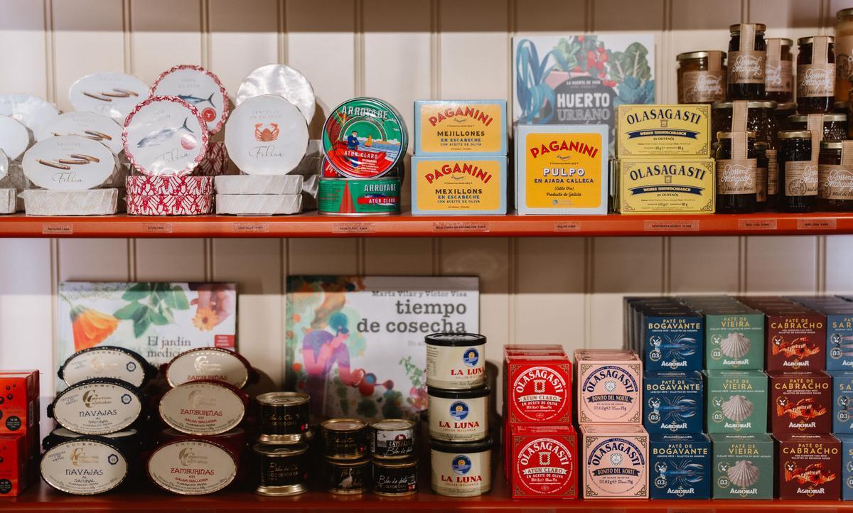 22.01.2026. MADRID. Imágenes de la tienda Real Fábrica, en Madrid. Foto: Alba Vigaray