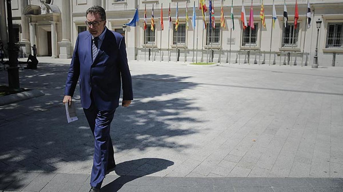 Convergència, sense grup parlamentari al Senat. A la imatge, Josep Lluís Cleries, portaveu de Convergència al Senat. 