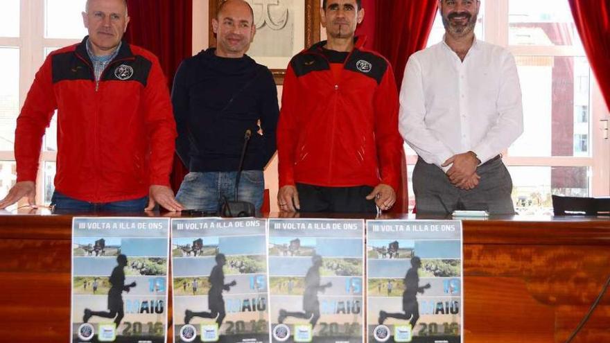 Tito Otero, Carlos Soage, Ricardo Verde y Félix Juncal, ayer en la presentación. // Gonzalo Núñez