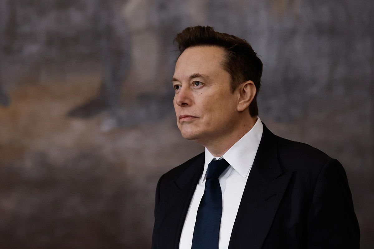 Elon Musk ofrece casi 100.000 millones de dólares para comprar OpenAI, la matriz de ChatGPT
