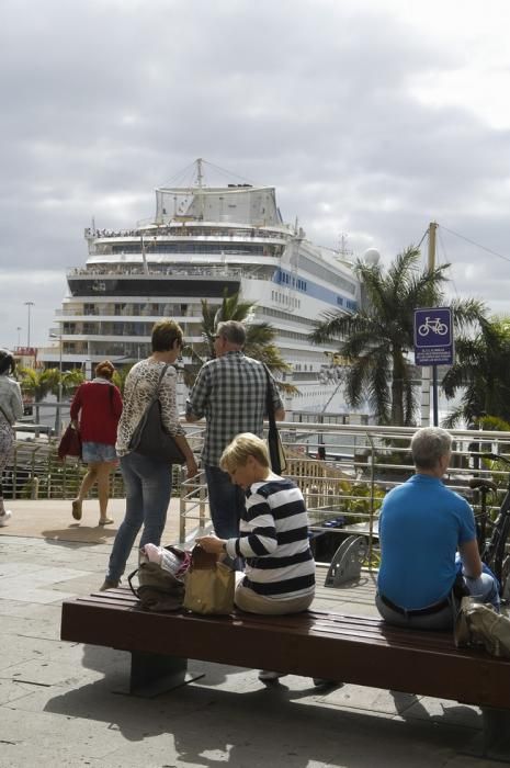 Cruceros atracados en el muelle Santa Catalina, 12 de marzo de 2016