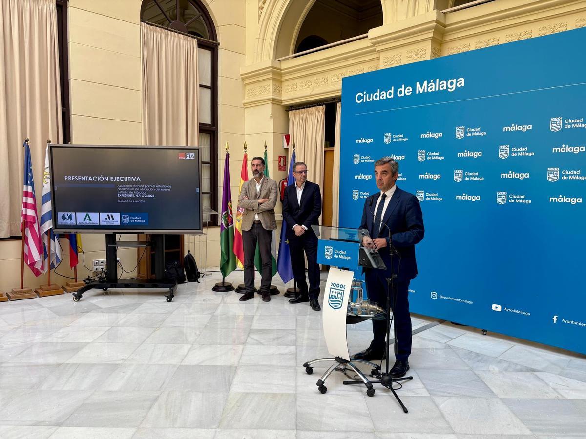 Presentación del estudio de alternativas para decidir dónde irá el nuevo estadio del Málaga CF.