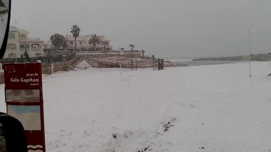 Nieva en Cabo Roig