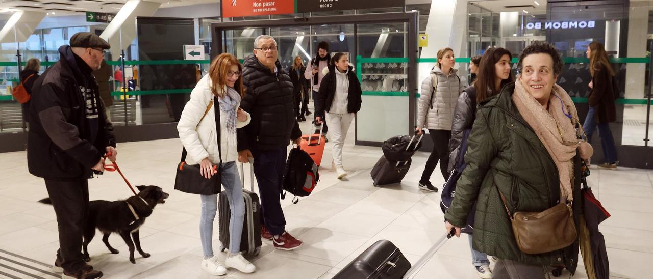 El AVE llega a Vigo en el momento de mayor dependencia del avión en la ruta a Madrid