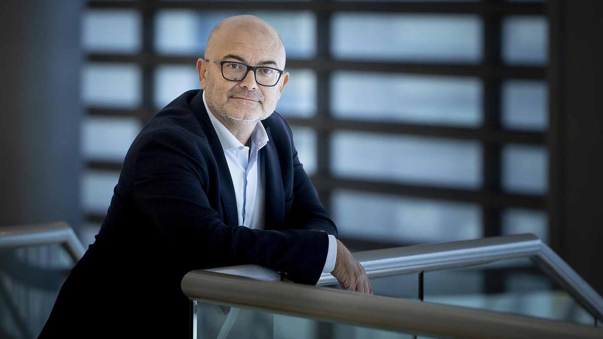 El filósofo hospitalense Antonio Fornés, autor de 'Corazón ligero'.