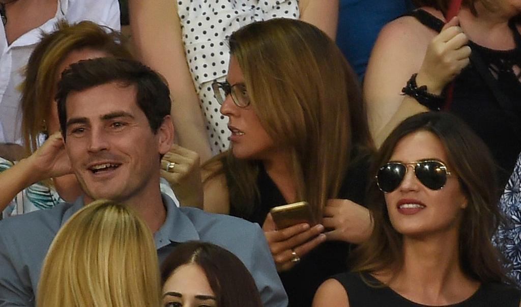 Iker Casillas y Sara Carbonero durante el concierto de Alejandro Sanz