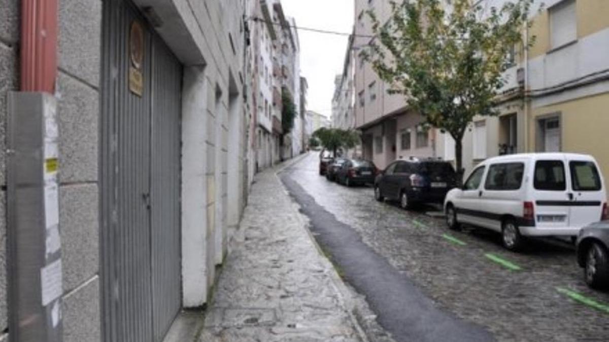 Estado de la calle Puente la Reina de Santiago que este lunes empezará a reformarse