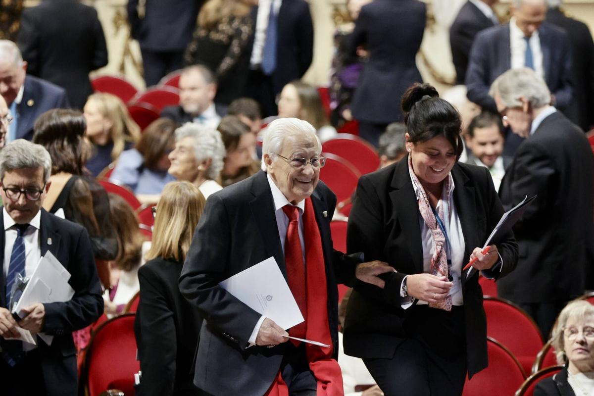 EN IMÁGENES: Así fue la ceremonia de los premios "Princesa de Asturias" 2025 en el teatro Campoamor de Oviedo