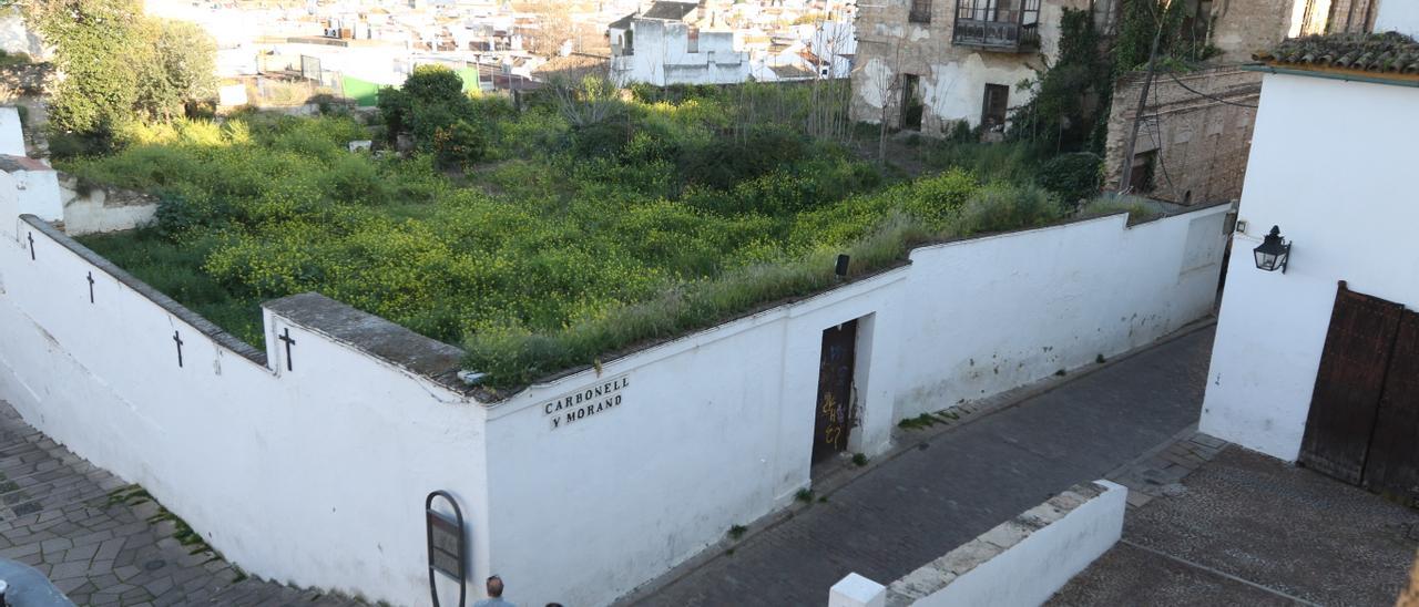 Solar de la Cuesta del El Bailío donde construirán un hotel de cuatro estrellas.