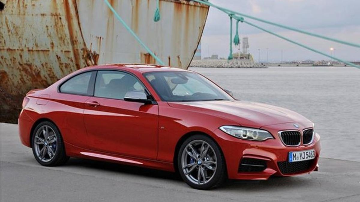 BMW M235i