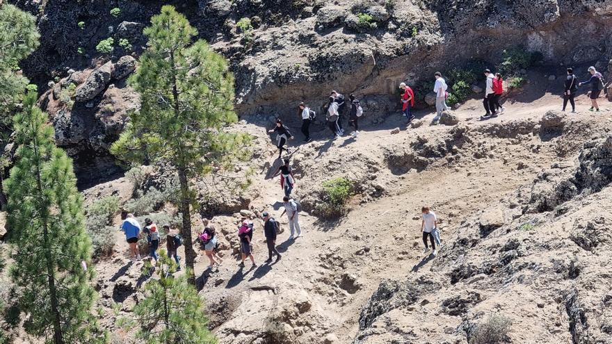 La Universidad Rural de Canarias respalda el control de los accesos al Roque Nublo