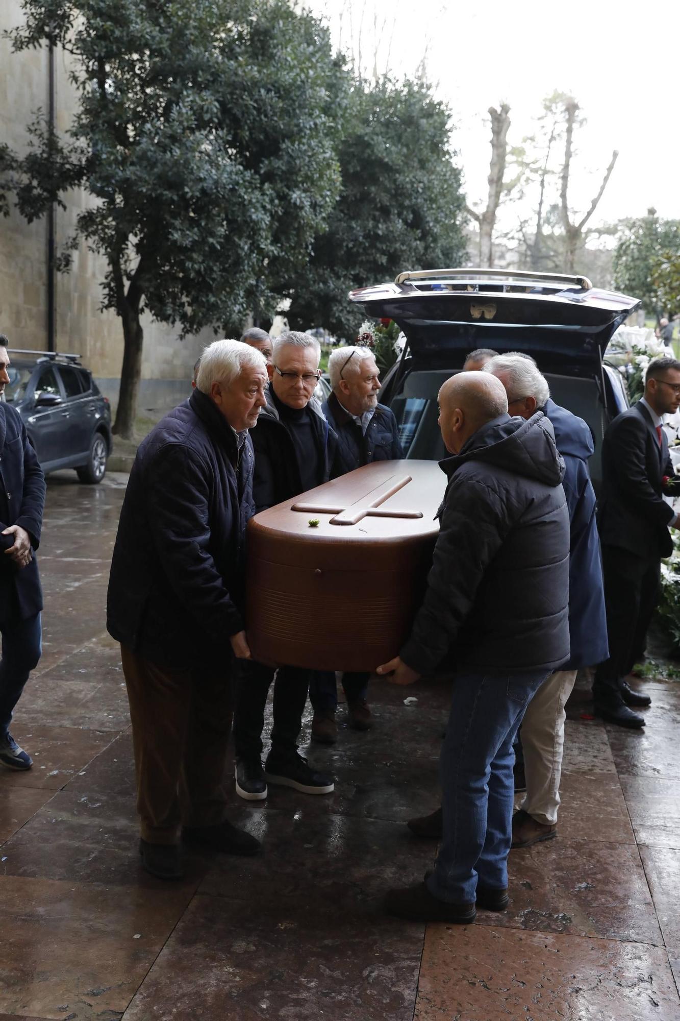 EN IMÁGENES: Así fue el emotivo adiós a Chema Feito, el profesor que llevó por bandera "el espíritu dominico"