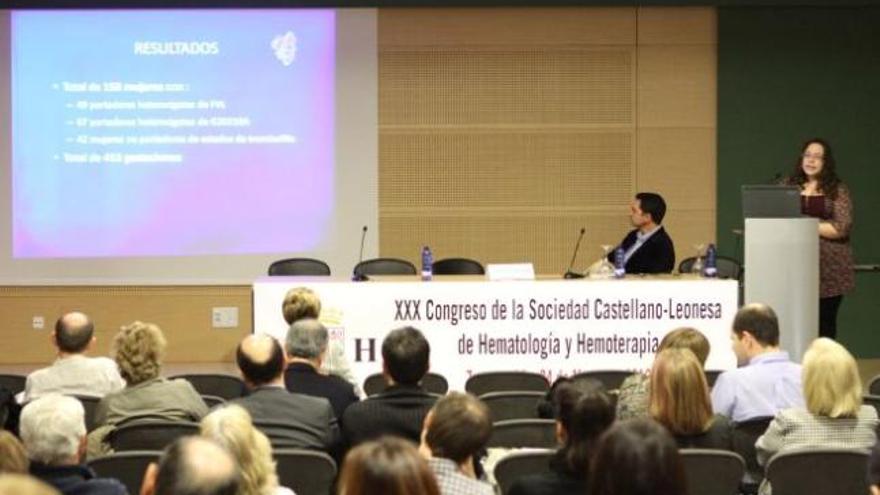 Un momento del Congreso en el salón de actos del hospital Virgen de la Concha.