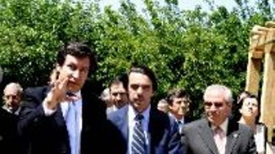 Aznar pide una alternativa política enla región capaz de &quot;generar bienestar&quot;