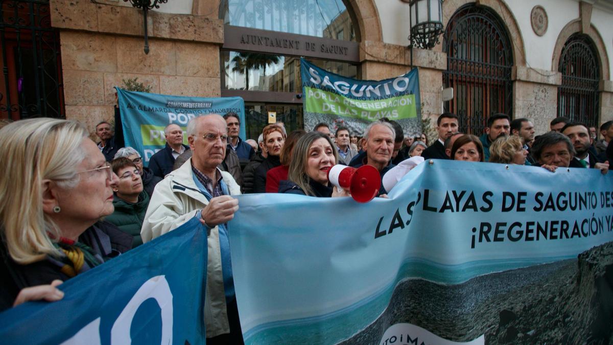 Protesta por la recuperación de las playas de Sagunt y Canet