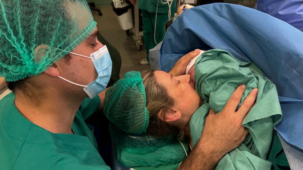 La primera cesárea acompañada en el Hospital Lluís Alcanyís de Xàtiva.