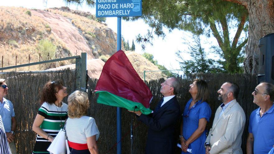 Imagen de la inauguración de la rotonda.