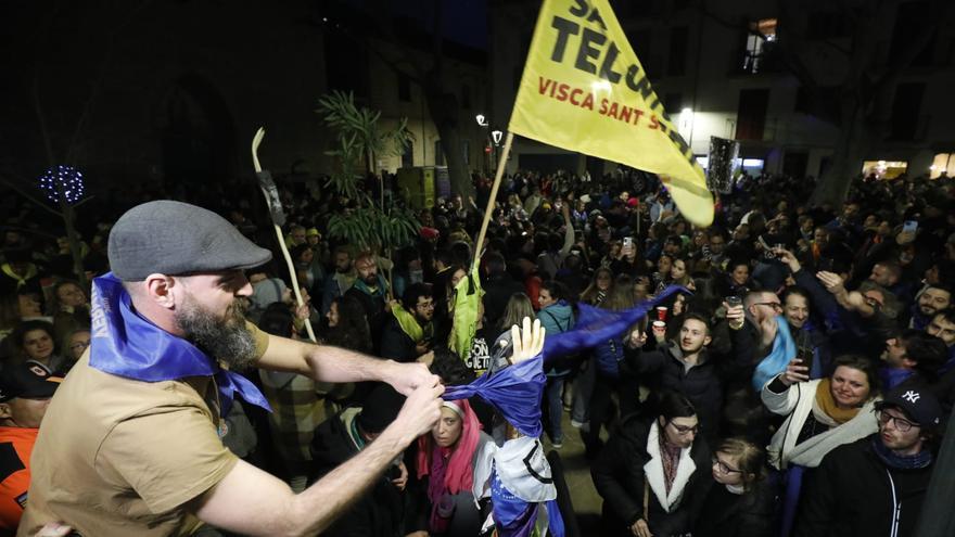 La cofradías reactivan con más fuerza el Sant Sebastià popular y alternativo