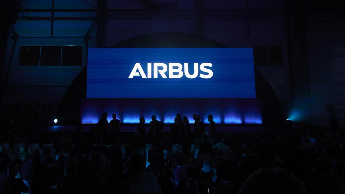 Airbus presenta su fusión en Cádiz con el compromiso de no recortar empleo