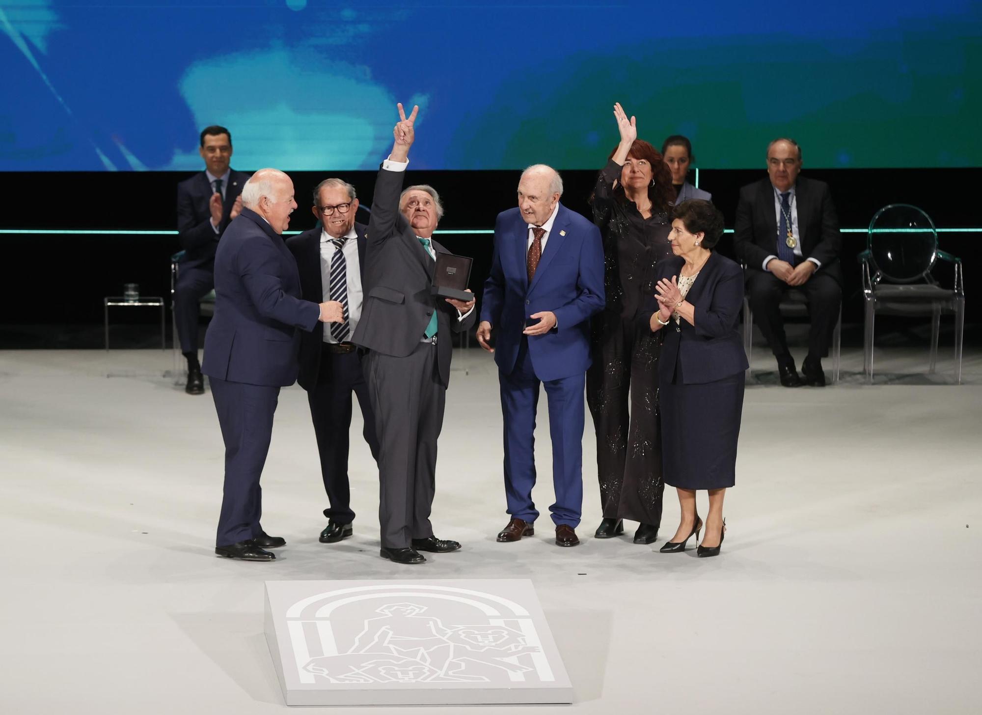 La gala del 28-F y la entrega de Medallas de Andalucía 2024, en imágenes