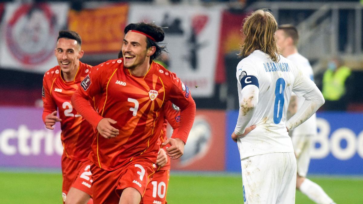 Elmas marcó un doblete para clasificar Macedonia a la repesca del Mundial