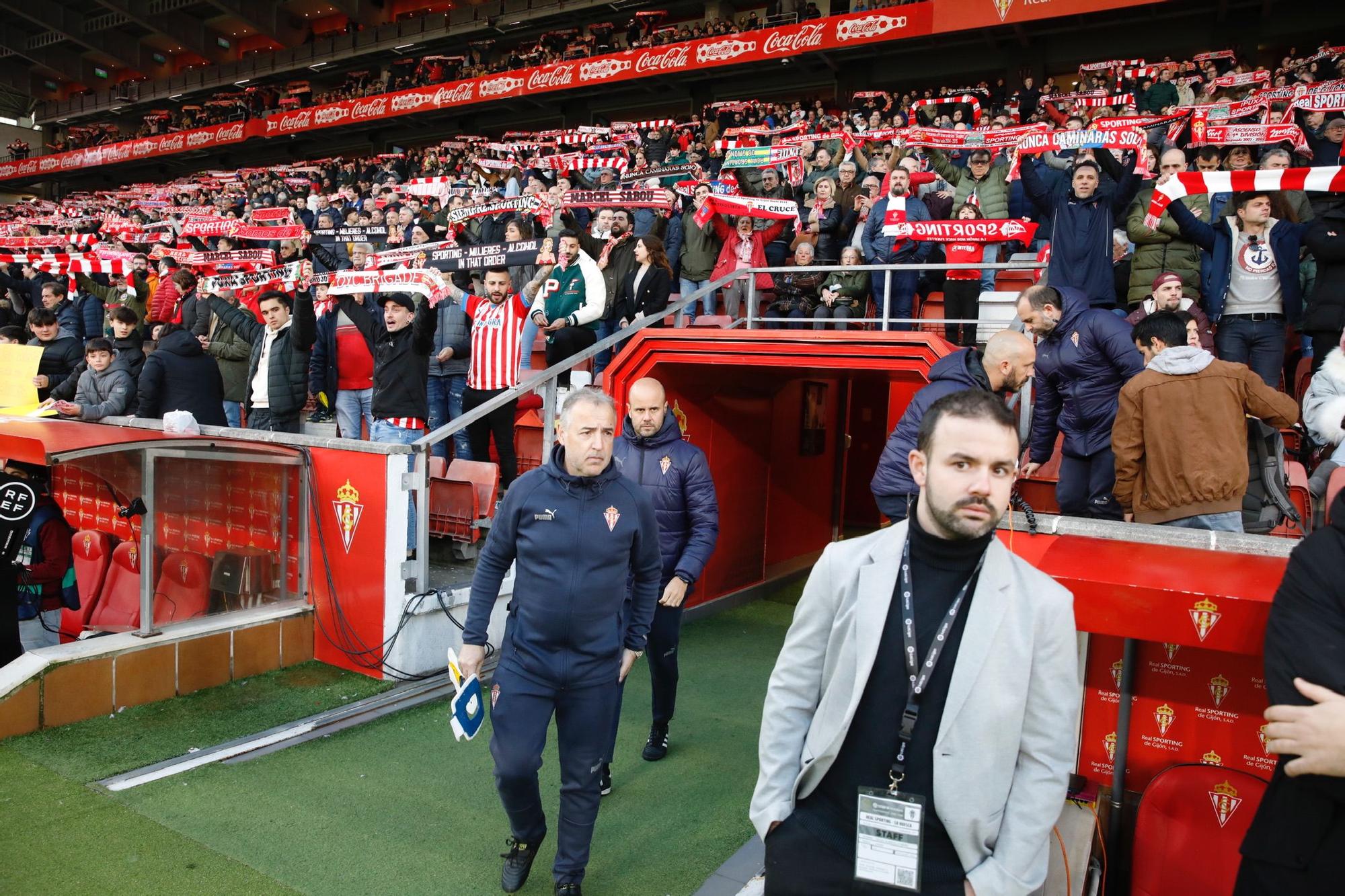 En imágenes: Así fue el Sporting-Huesca en El Molinón