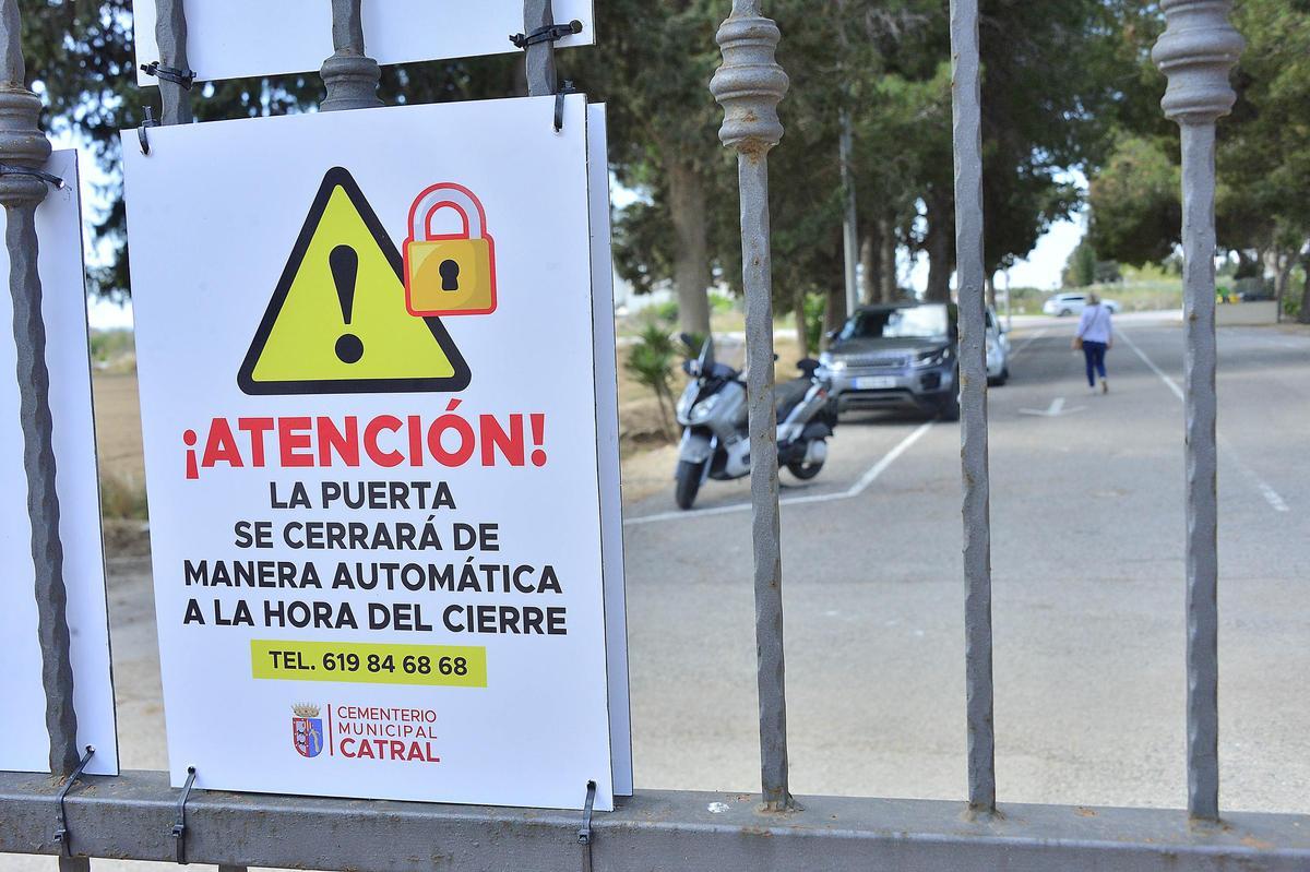 Cartel de aviso del cierre automático