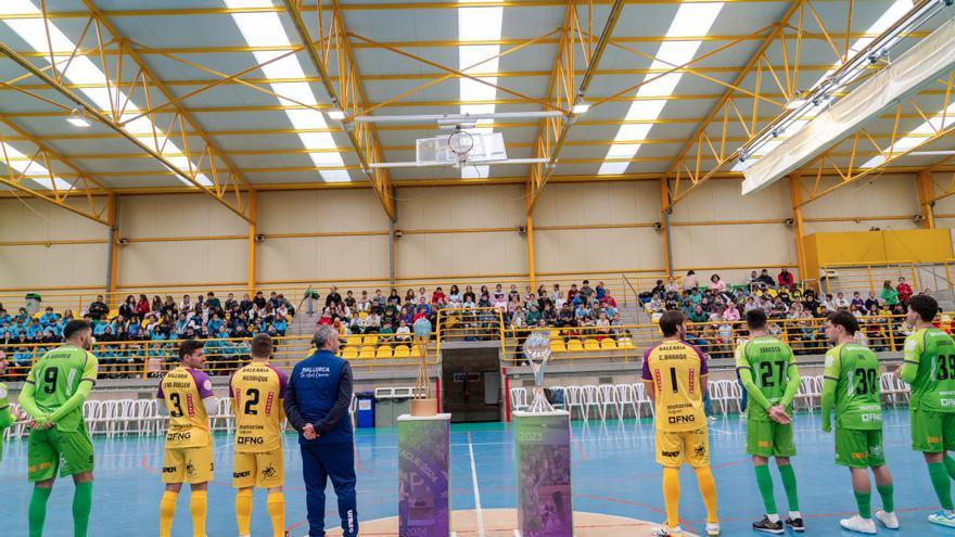 Santanyí disfruta del espectáculo del fútbol sala con el Palma Futsal