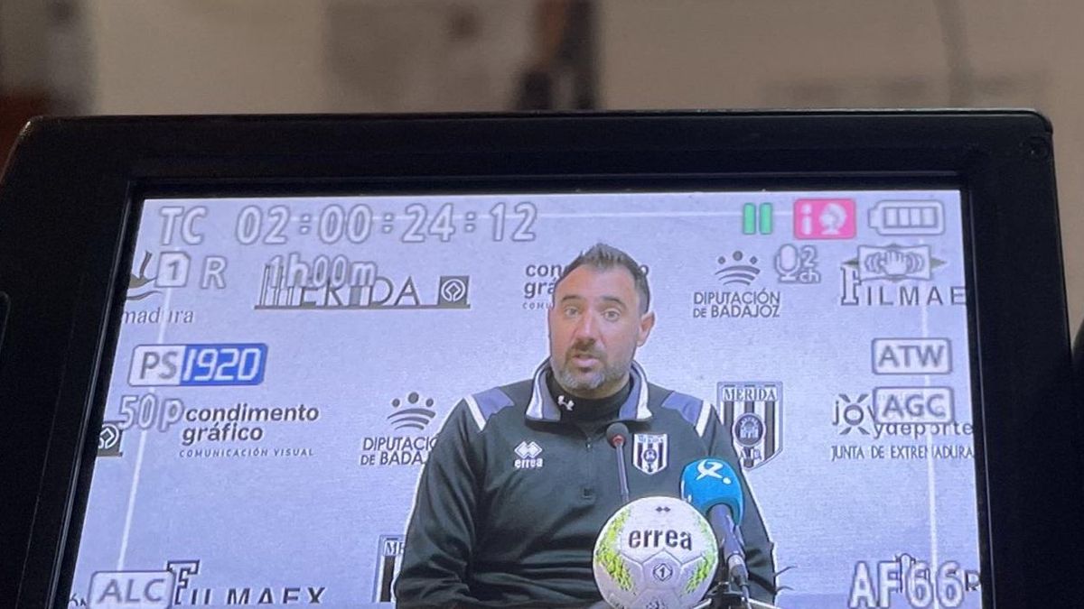 Juanma Barrero, entrenador del Mérida.